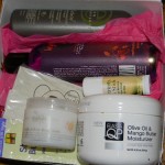 Take a peek inside the May Curlbox!