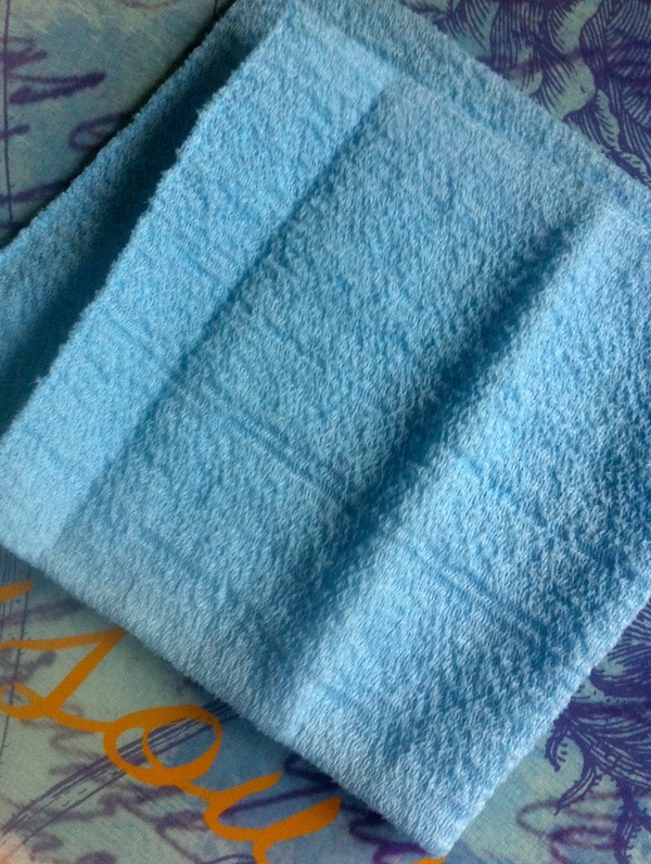 Cleanlogic stretch bath and shower cloth