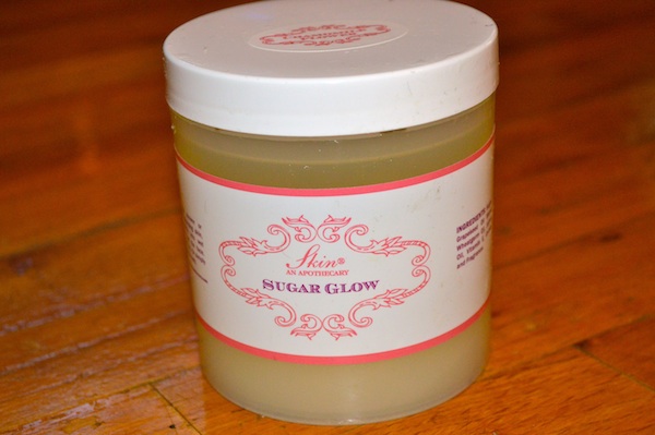 Skin An Apothecary Sugar Glow in Chamomile Flower