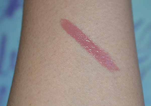 Benefit silky-finish lipstick 