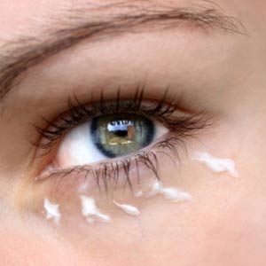 moisturizing-eye-creams-1